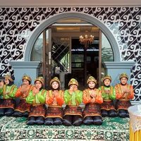 Pertunjukan Tari Saman pada Grand Launching Rumah Iga Keraton Sewu Metland Cileungsi